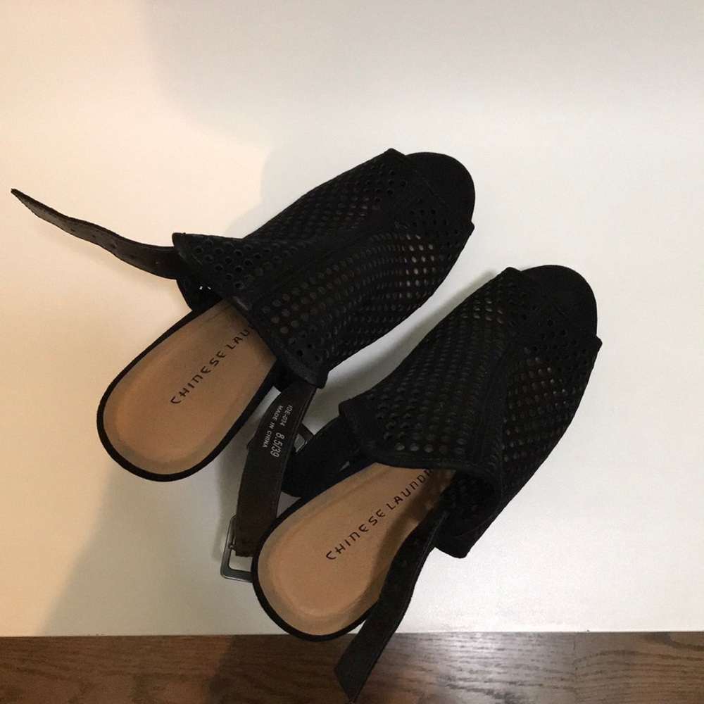 shoes - Picture 3 of 3